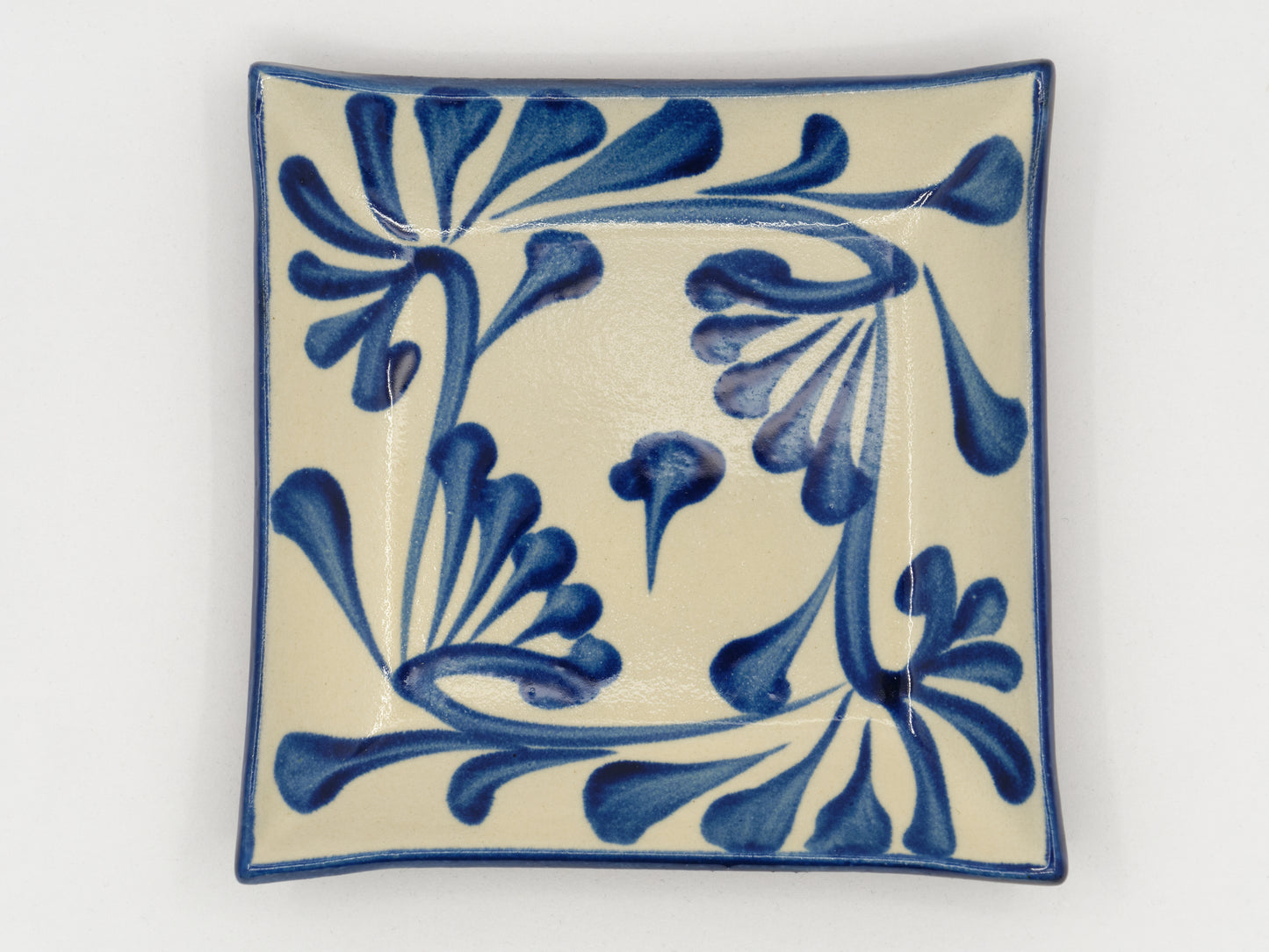 Cobalt Karakusa Square Plate (□15)