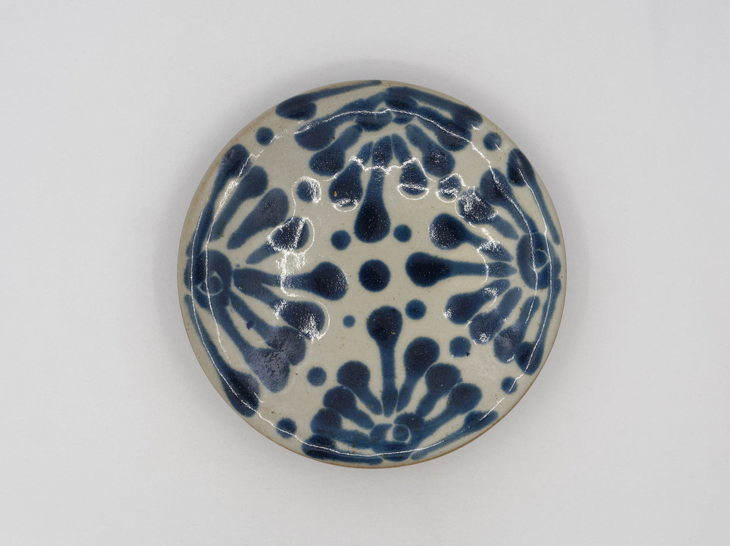 Gosu Karakusa Plate 6 inch