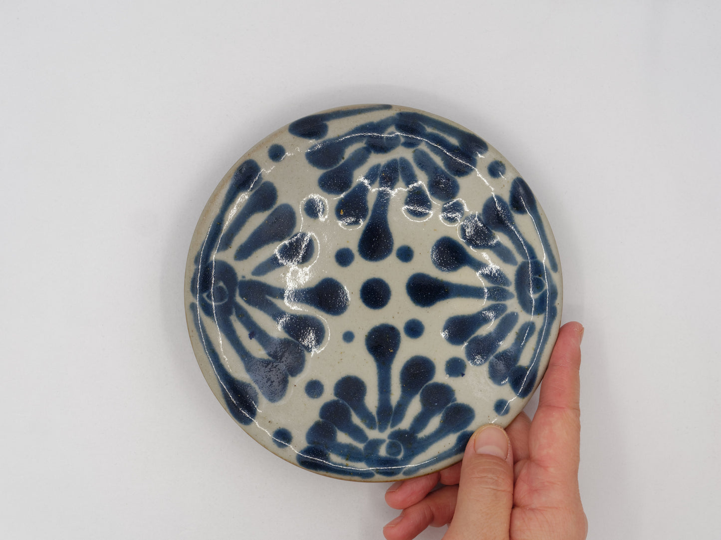 Gosu Karakusa Plate 6 inch