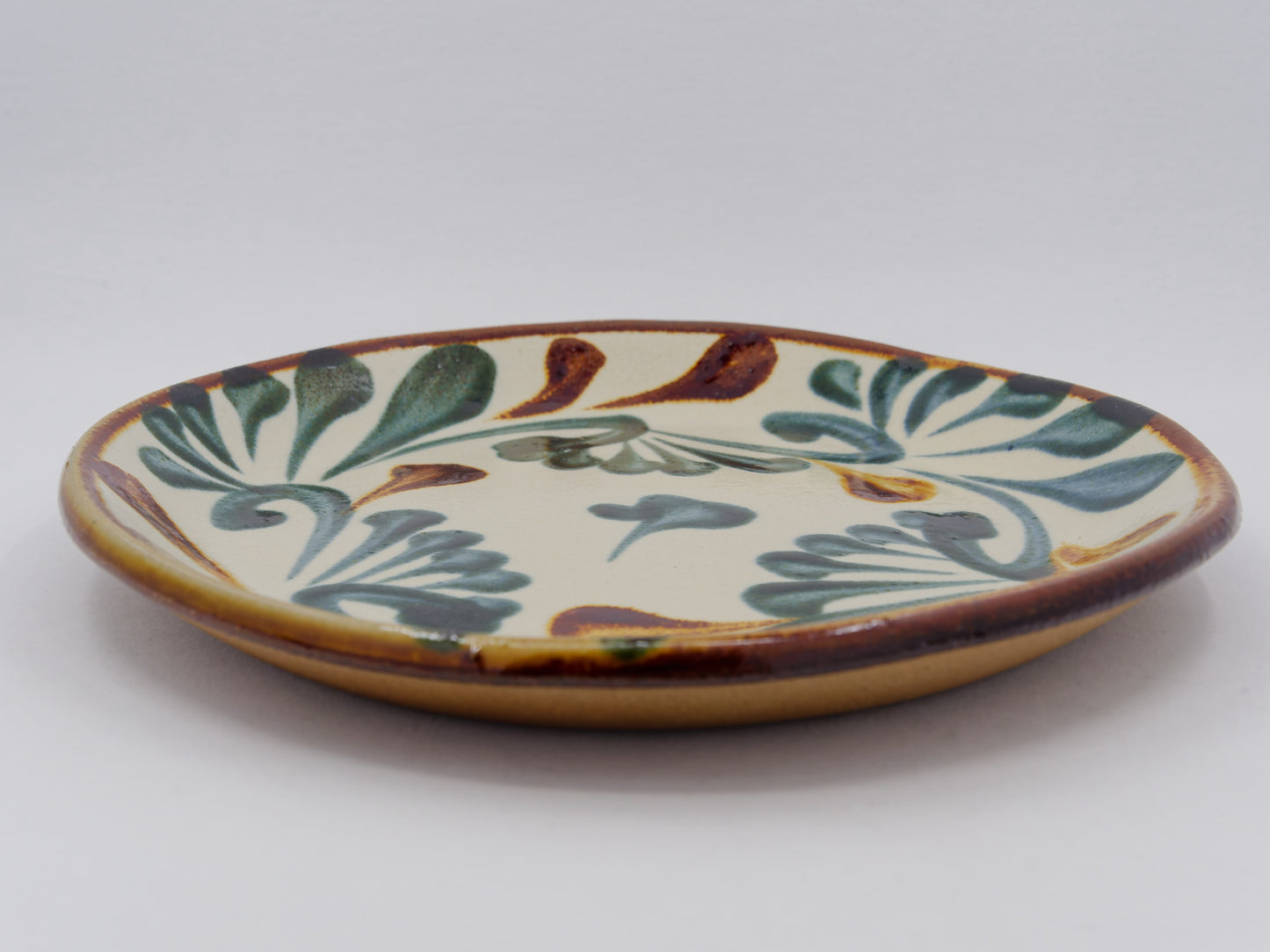 Gosuame Karakusa Plate 7.2 inch - Tatara style