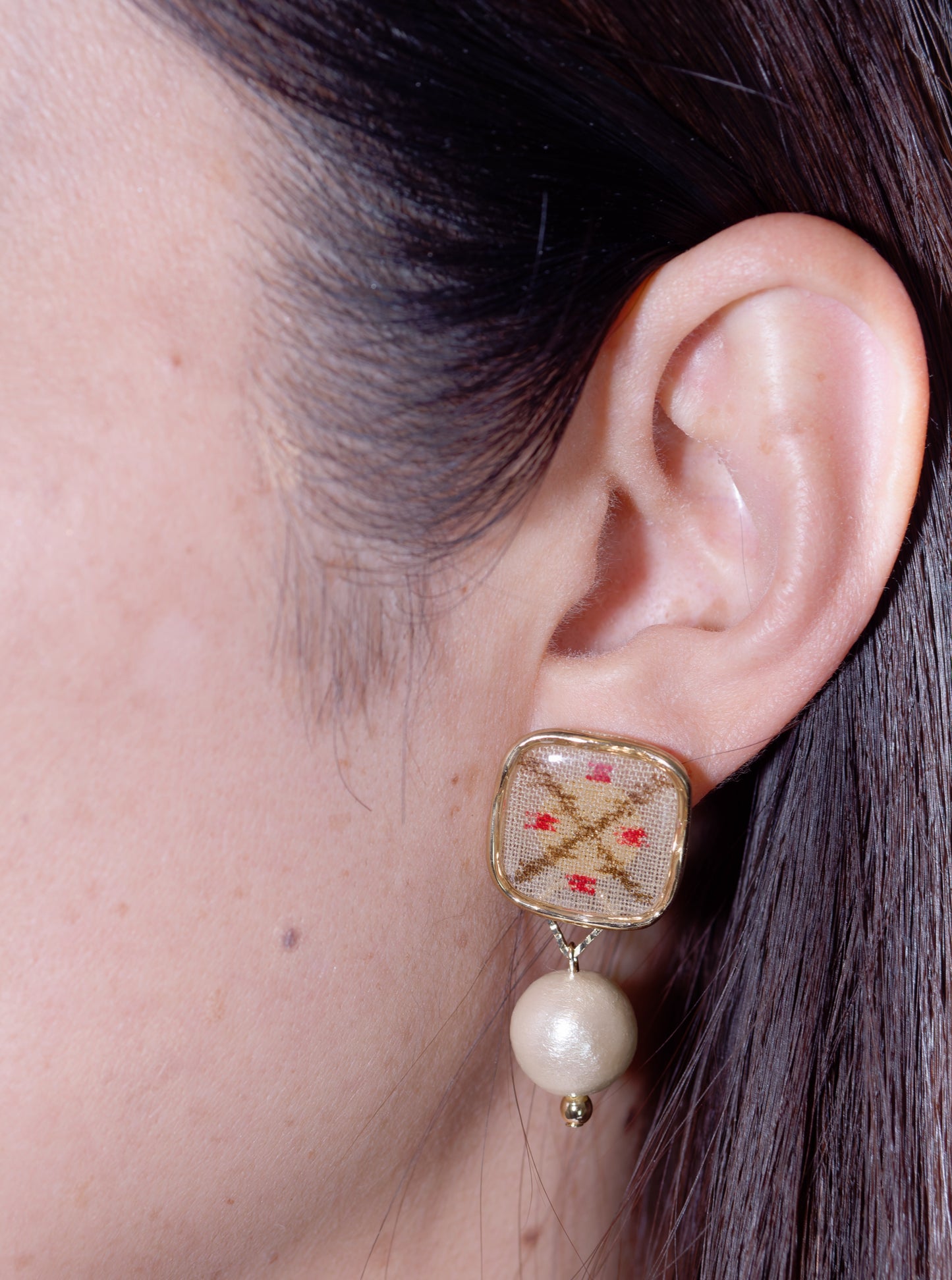Ryukyu Kasuri square earrings - Hasanbiima (scissors)