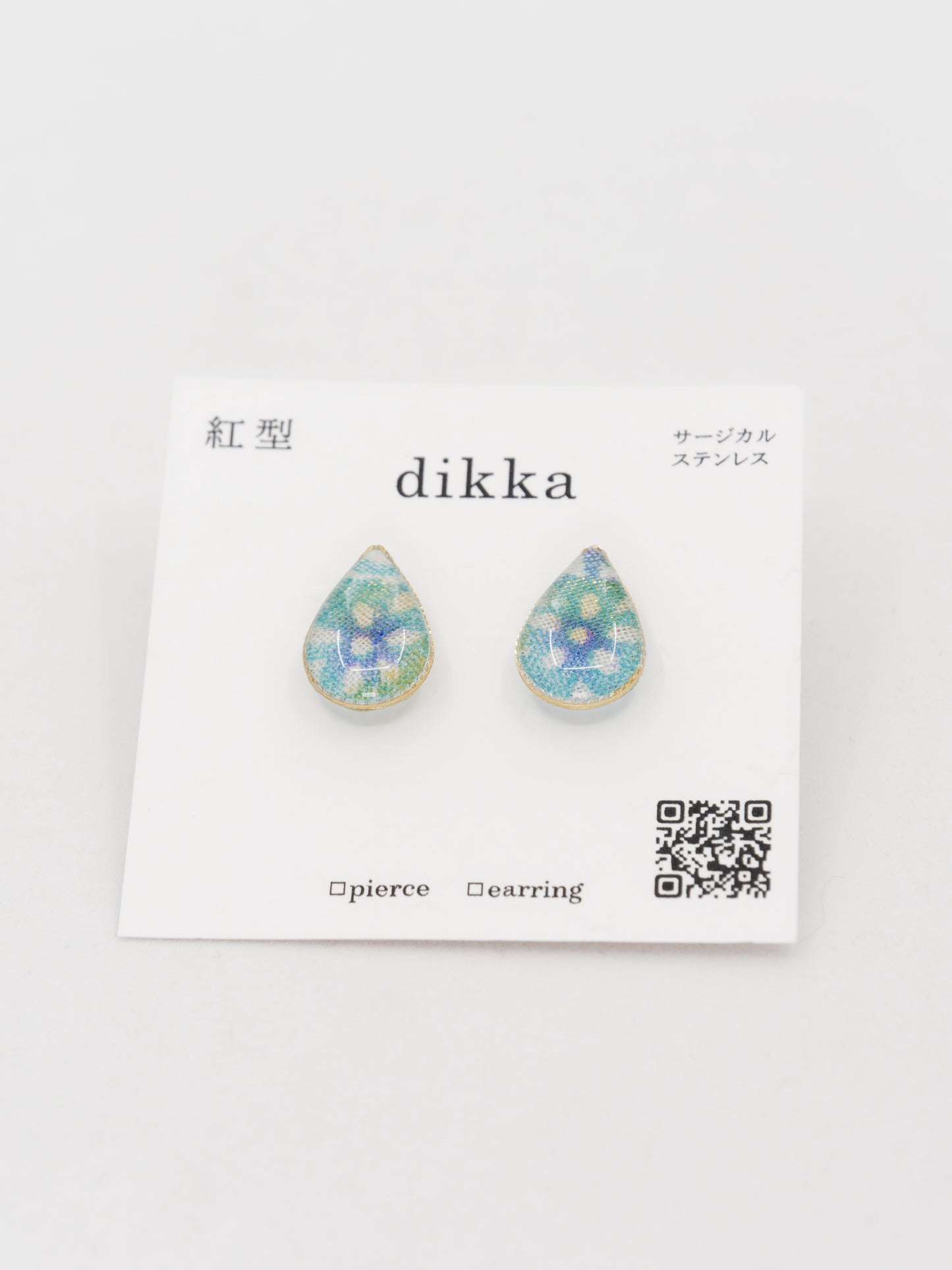 Bingata teardrop-shaped earrings