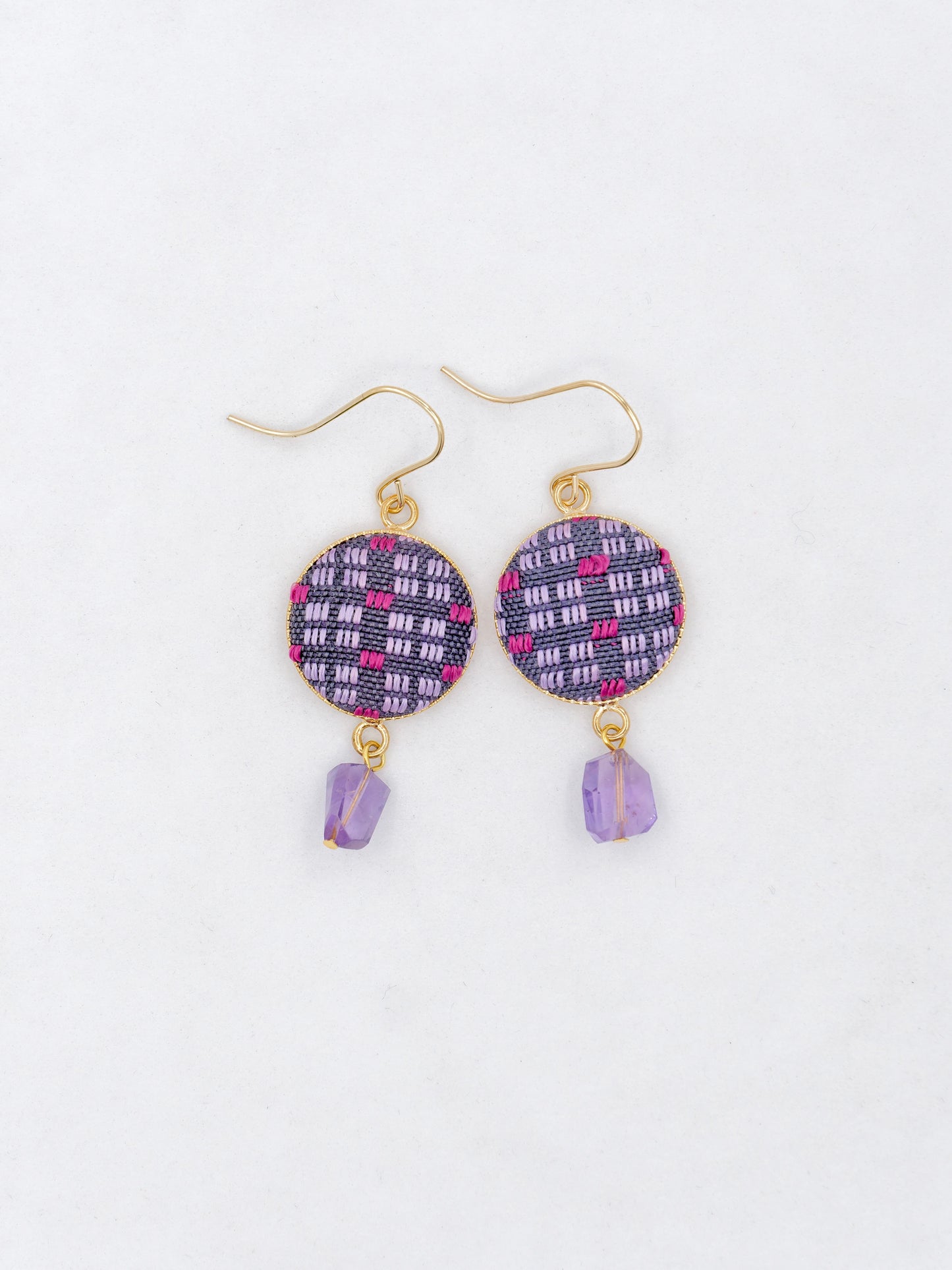 Chibana Hanaori x Natural Stone earrings- Amethyst