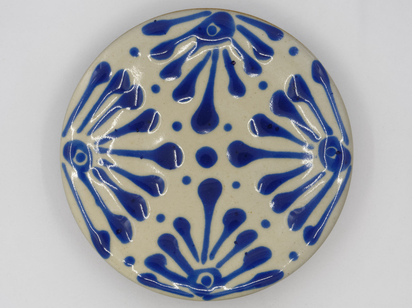 Cobalt Karakusa Plate 8.3 inch