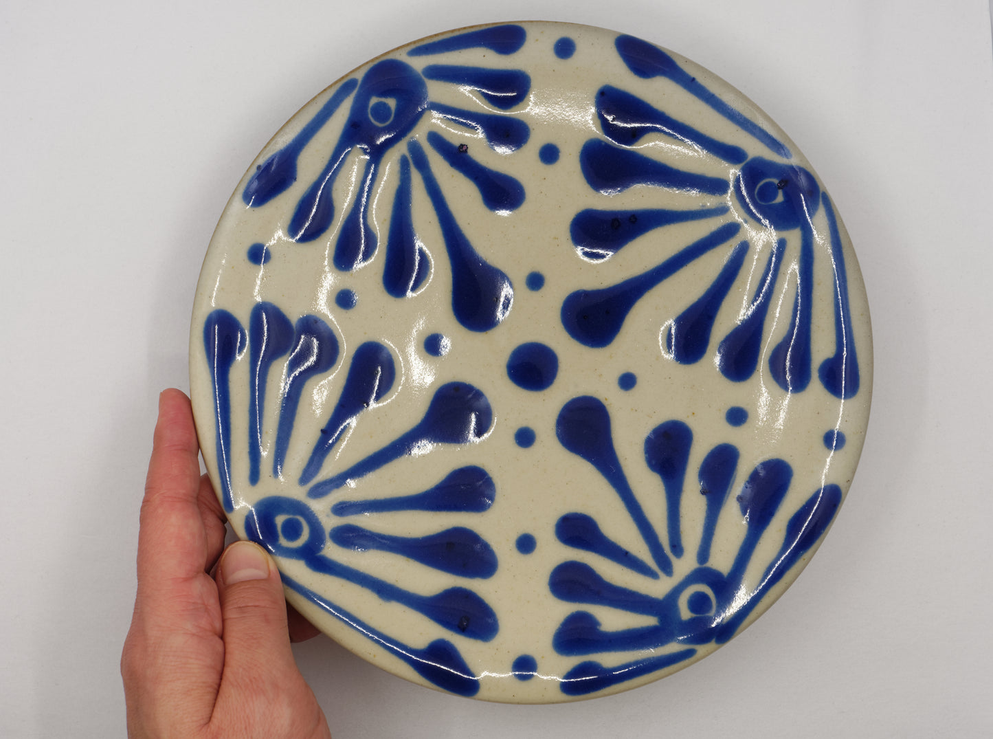 Cobalt Karakusa Plate 8.3 inch