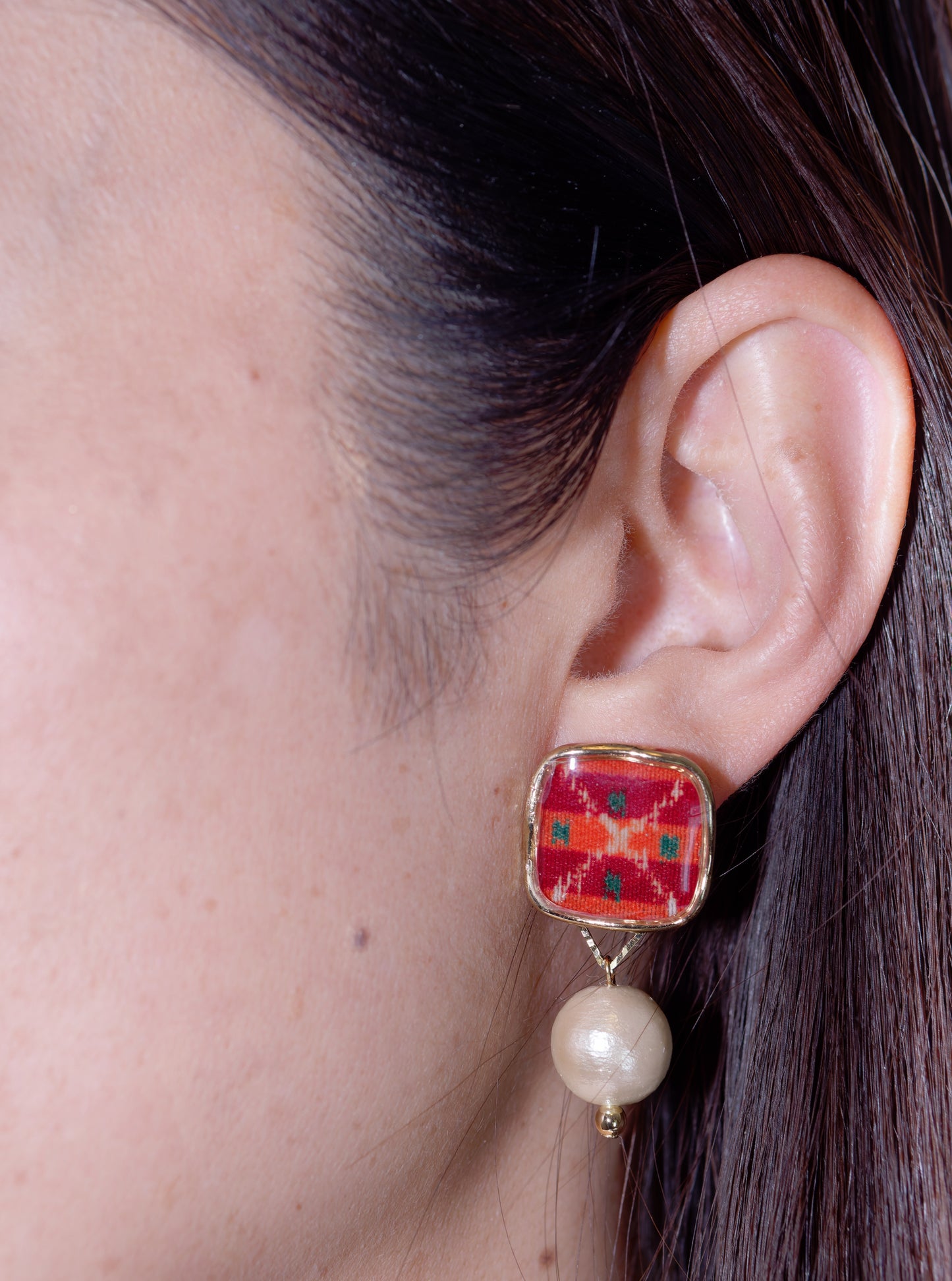 Ryukyu Kasuri square earrings - Hasanbiima (scissors)
